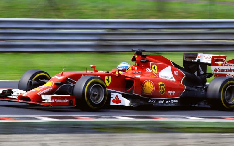 Jak funguje safety car ve Formuli 1? Co je to virtuální safety car v f1?