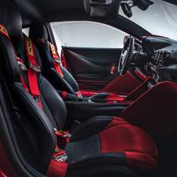 Touring Superleggera Aero 3 s technikou z Ferrari F12?