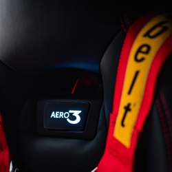 Touring Superleggera Aero 3 s technikou z Ferrari F12?