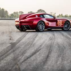 Touring Superleggera Aero 3 s technikou z Ferrari F12?