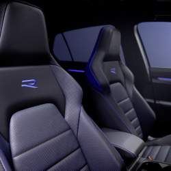 VW Golf R přitvrzuje hru