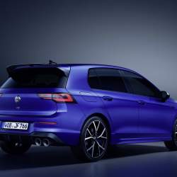 VW Golf R přitvrzuje hru