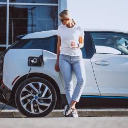 AKTUÁLNĚ: Tato elektroauta jsou skladem. Co říkáte na ceny?