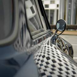 Půvabná Italka s elektrickým srdcem