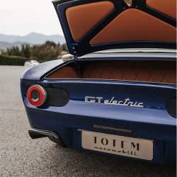 Půvabná Italka s elektrickým srdcem