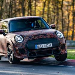 MINI VYVÍJÍ TECHNIKU ELEKTRICKÝCH MODELŮ JOHN COOPER WORKS