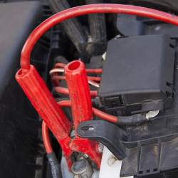 Jak dlouho vydrží autobaterie a kdy ji vyměnit: Praktický průvodce