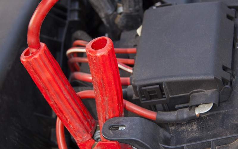 Jak dlouho vydrží autobaterie a kdy ji vyměnit: Praktický průvodce