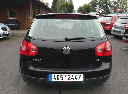 Volkswagen - Golf