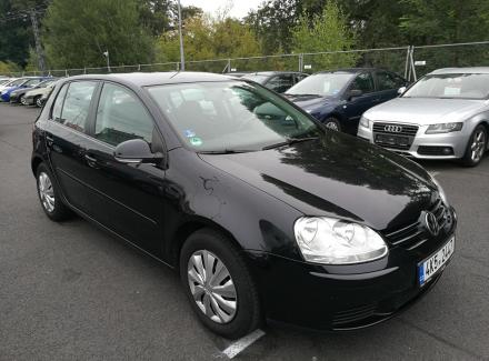 Volkswagen - Golf