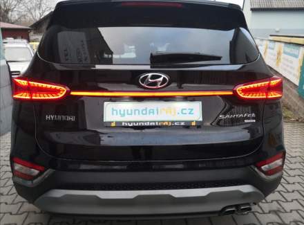 Hyundai - Santa FE
