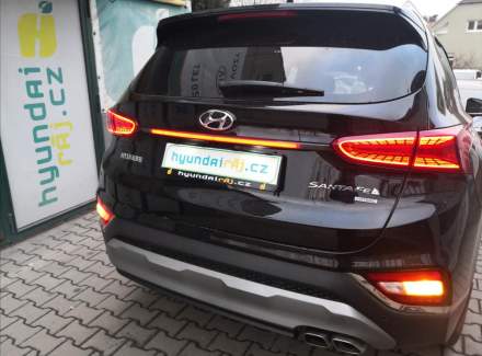 Hyundai - Santa FE