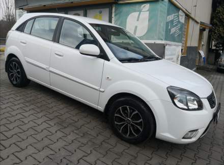 Kia - Rio