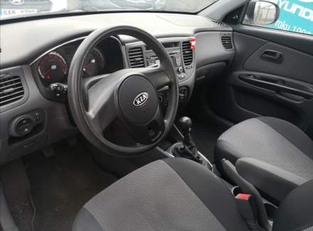 Kia - Rio