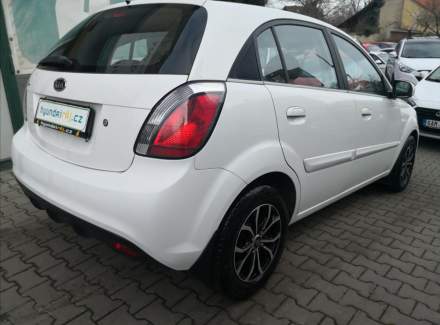 Kia - Rio