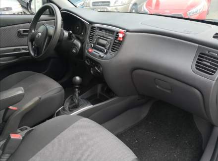 Kia - Rio