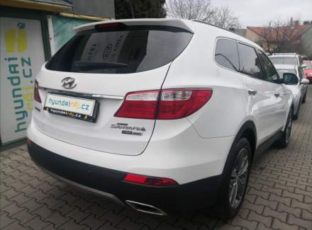 Hyundai - Santa FE