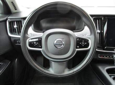 Volvo - S90