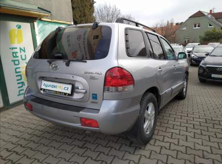 Hyundai - Santa FE