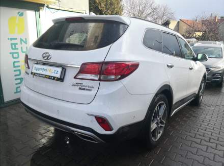 Hyundai - Santa FE