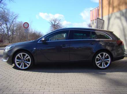 Opel - Insignia