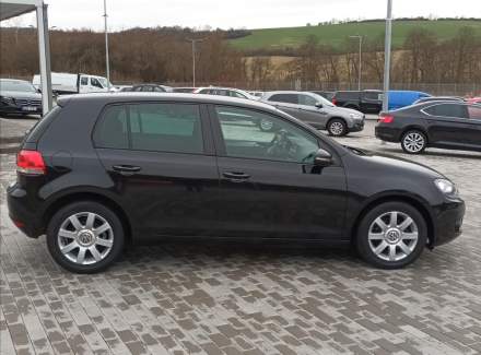 Volkswagen - Golf