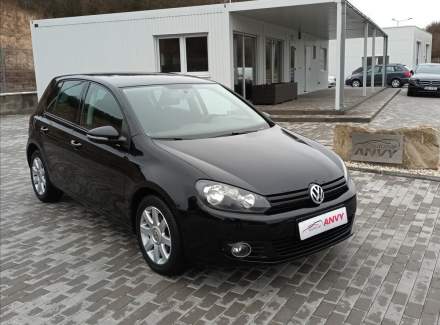 Volkswagen - Golf