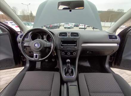 Volkswagen - Golf