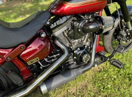 Harley-Davidson - FXSE Softail Breakout CVO