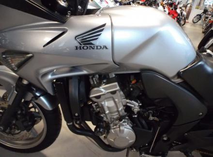 Honda - CBF 600 S