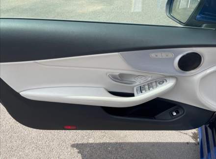 Mercedes-Benz - C-class