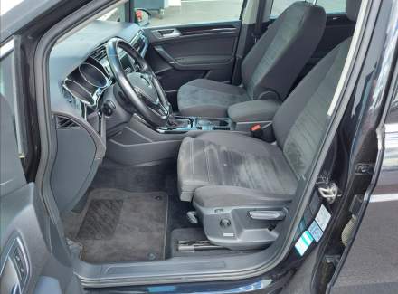 Volkswagen - Touran