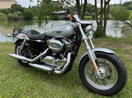 Harley-Davidson - XL 1200 C Sportster Custom