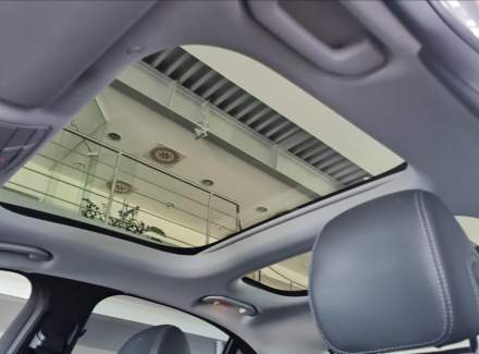 Mercedes-Benz - E-class