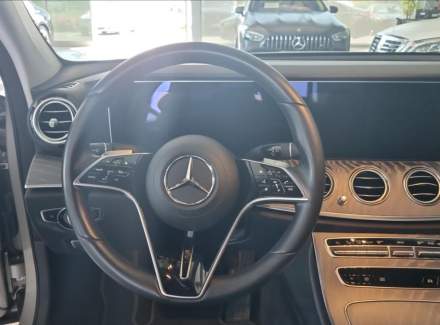 Mercedes-Benz - E-class