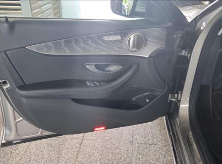 Mercedes-Benz - E-class