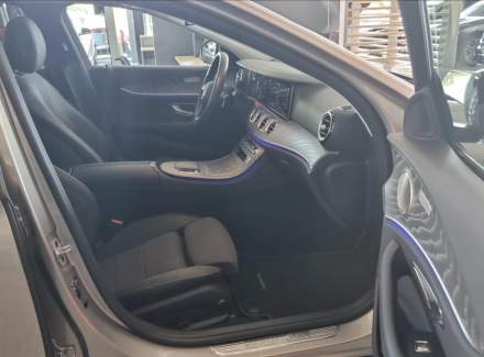 Mercedes-Benz - E-class