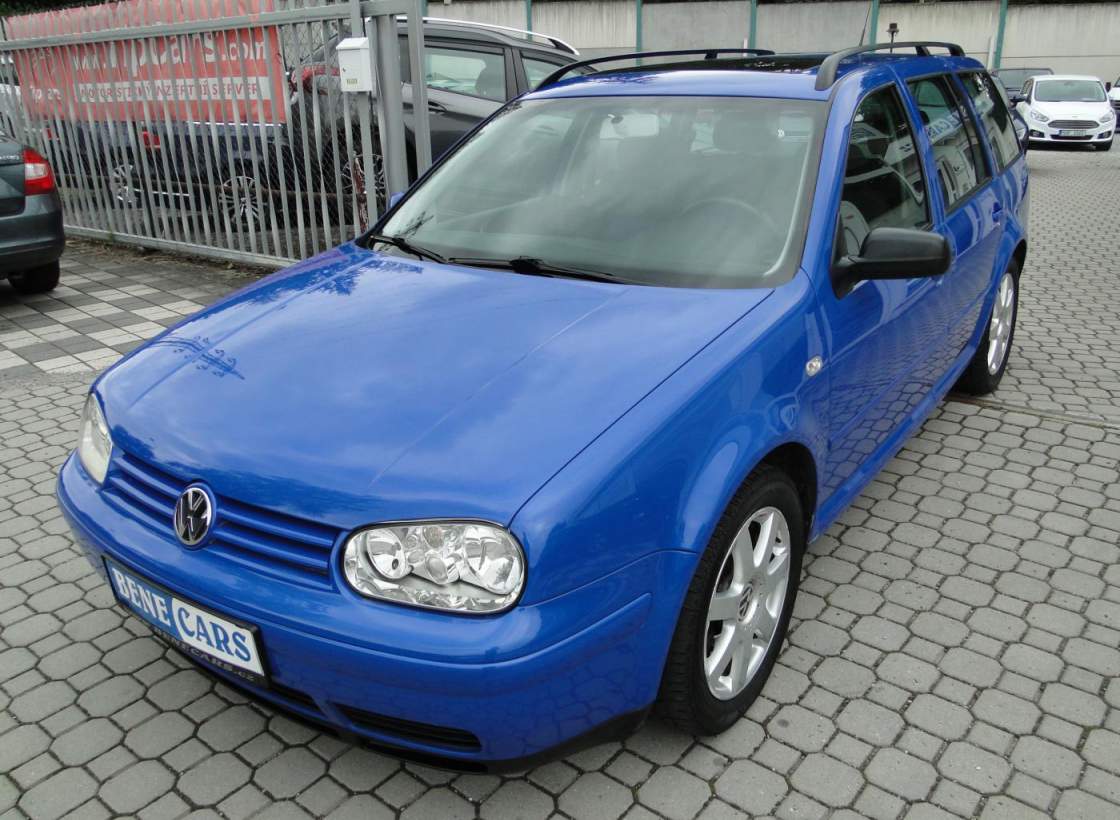 Volkswagen - Golf