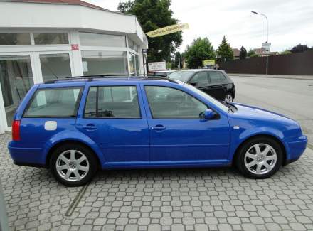 Volkswagen - Golf