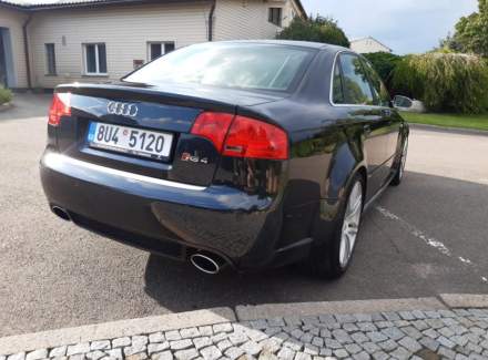 Audi - RS 4