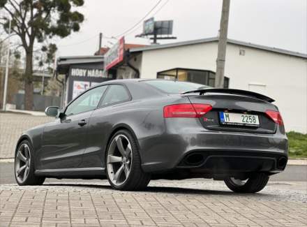 Audi - RS 5