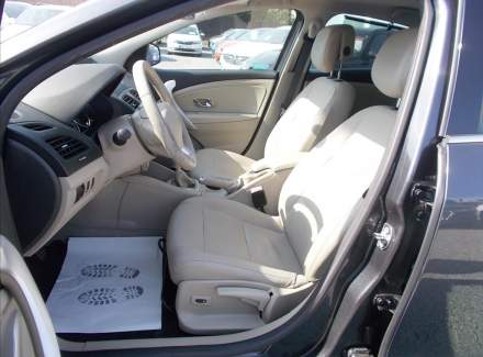 Renault - Fluence
