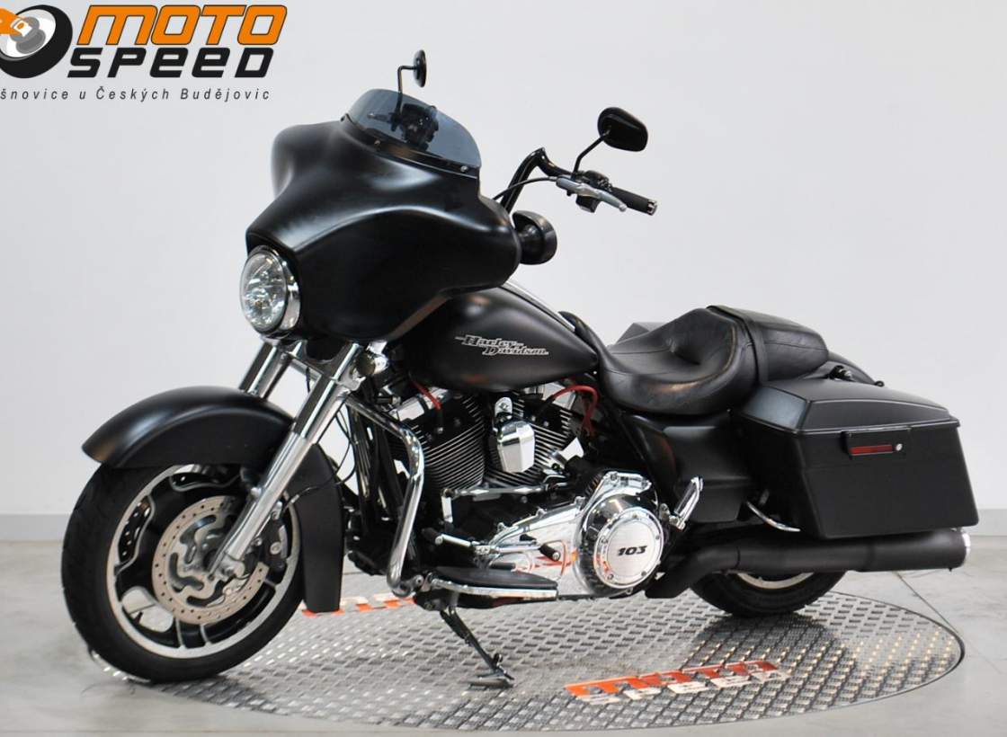 Harley-Davidson - FLHX Street Glide