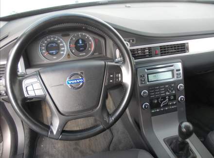Volvo - V70