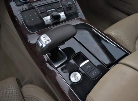 Audi - A8