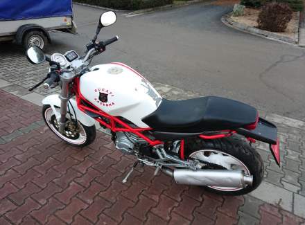 Ducati - Monster 600