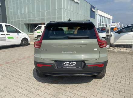 Volvo - XC40