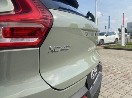 Volvo - XC40