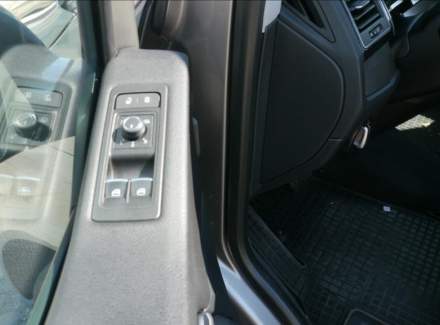 Volkswagen - Multivan