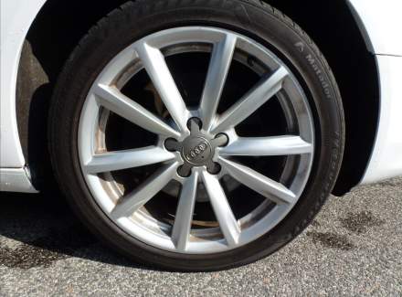 Audi - A6
